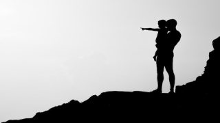 تفسير حمل شخص في المنام حلمت اني احمل انسان