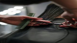 تقطيع الشعر في المنام