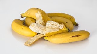 فوائد قشر الموز للوجه