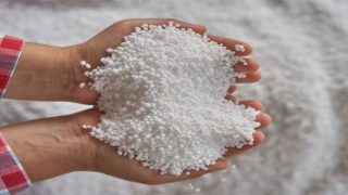 ما هي نترات البوتاسيوم وأين توجد؟