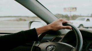 تفسير حلم ركوب السيارة مع العائلة